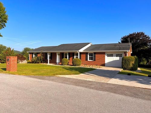 291 Mapleleaf Dr, Bluefield, VA, 24605-9031 | Card Image