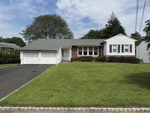 40 Oval Rd, Millburn, NJ, 07041-1405 | Card Image