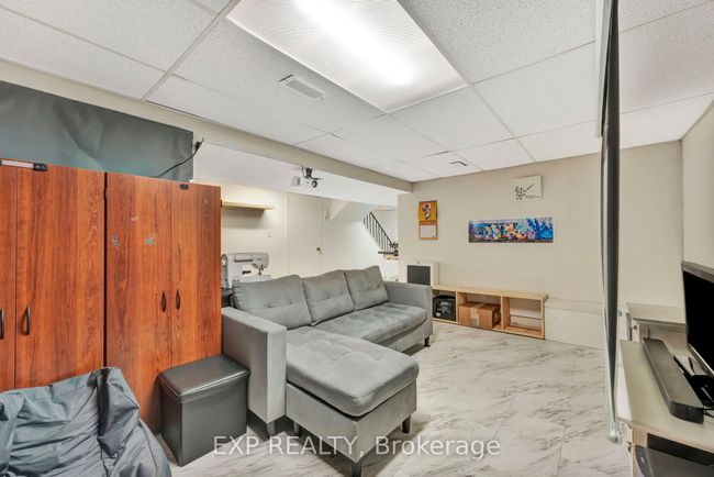 C - 10 Arnold Dr, Condo with 4 bedrooms, 2 bathrooms and 2 parking in Nepean ON | Image 30