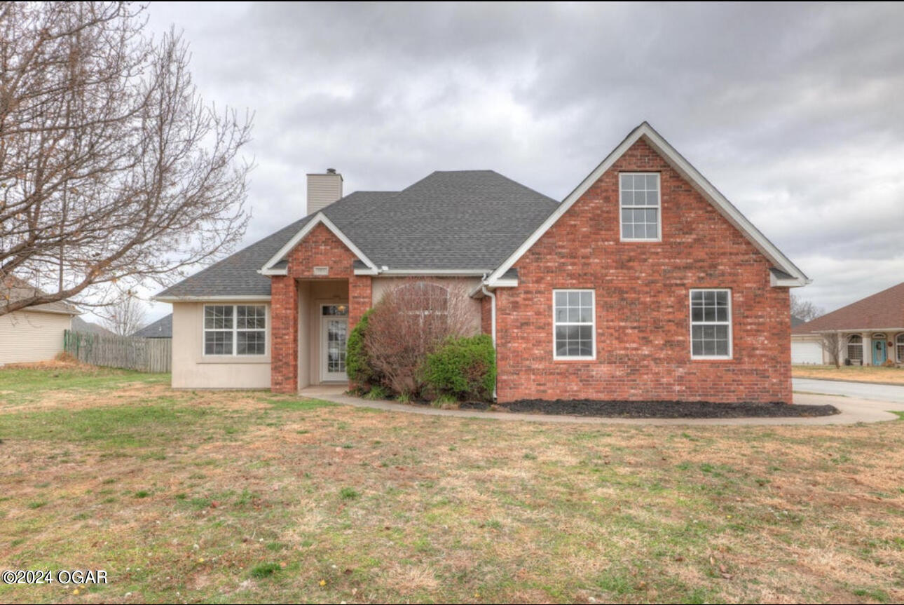 Katlin Cir, Carl Junction, MO 64834