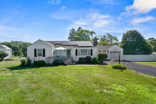 326 Long Hill St, East Hartford, CT, 06108-1320 | Card Image