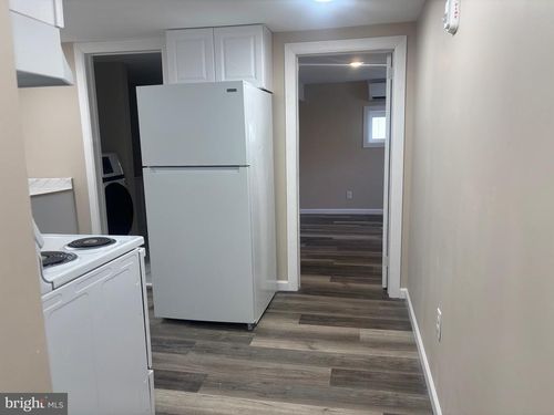 b-14 West Ave, Woodstown, NJ, 08098-1107 | Card Image