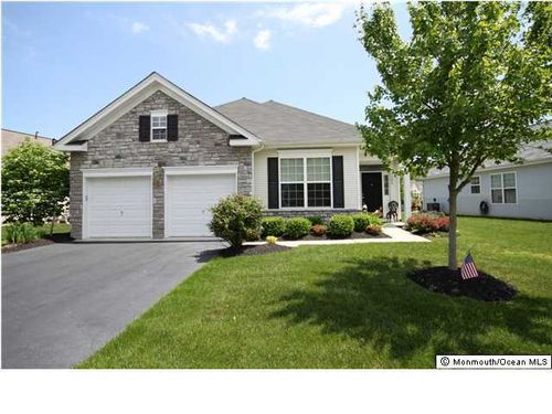 106 Lakeland Dr, Barnegat, NJ, 08005-5639 | Card Image