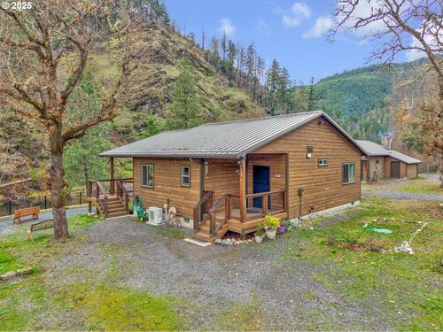 4696 Cow Creek Rd, Riddle, OR, 97469-8728 | Card Image