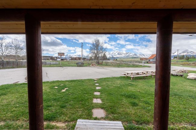 130 Valley Creek Rd, House other with 3 bedrooms, 3 bathrooms and 1 parking in Stanley ID | Image 33