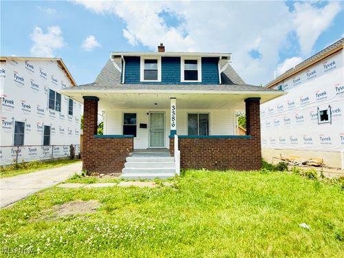 3386 E 134th St, Cleveland, OH, 44120-3958 | Card Image