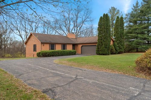 2407 Elk Drive, Spring Grove, IL, 60081 | Card Image