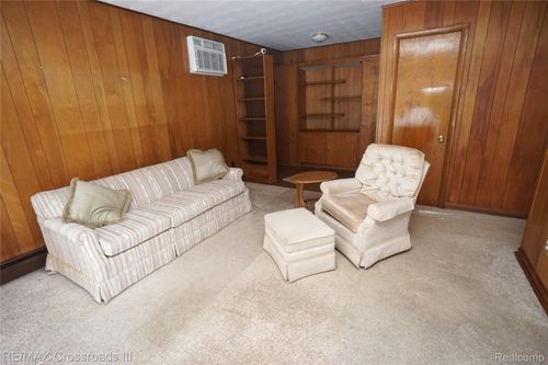 207 Wilson St, Ypsilanti, MI, 48197-4505 | Card Image