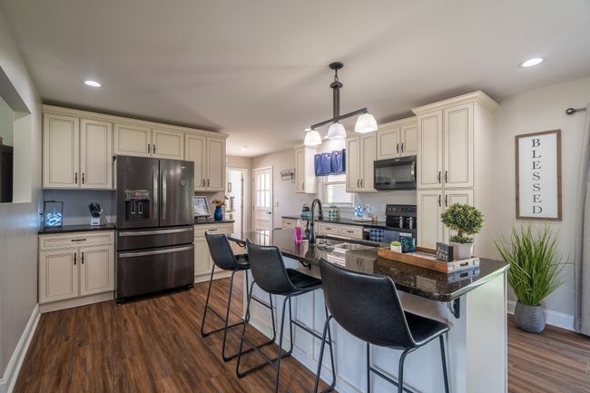 703 Brenda Ave, House other with 3 bedrooms, 2 bathrooms and null parking in Loretto TN | Image 7