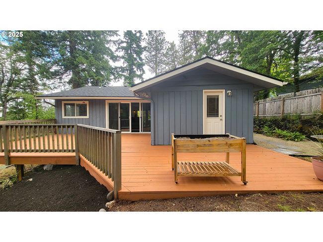 1400 W 40 Th Ave, House other with 3 bedrooms, 2 bathrooms and 1 parking in Eugene OR | Image 42