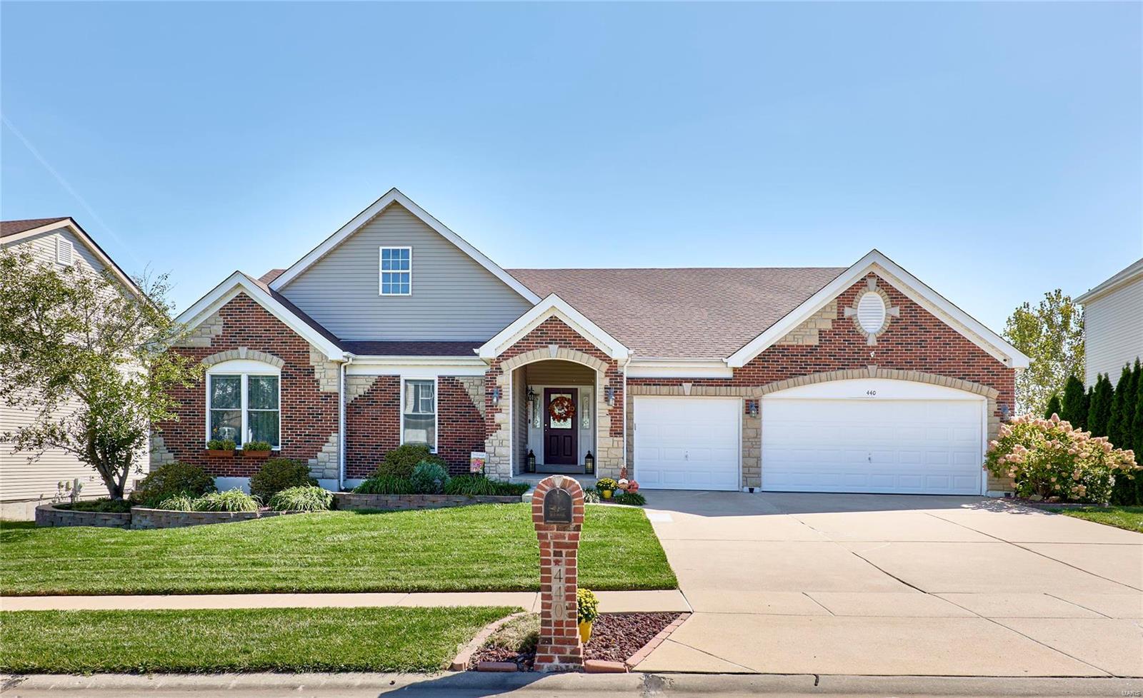 Olde Court Rd, Saint Charles, MO 63303