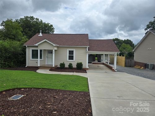 534 Collins St, Kannapolis, NC, 28083-4091 | Card Image