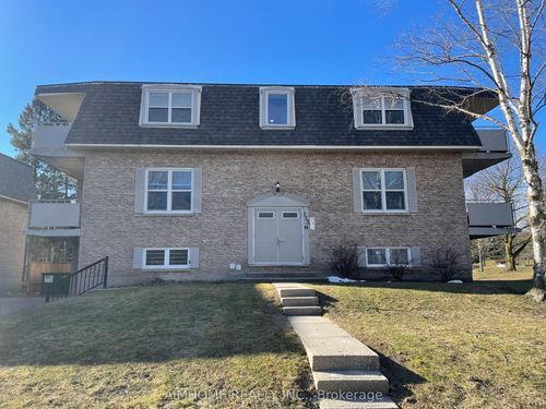 4-113 Westmount Rd N, Waterloo, ON, N2L5G5 | Card Image