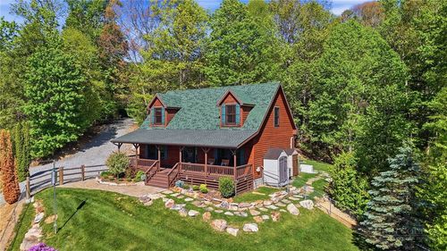 394 Hummingbird Ln, Elk Park, NC, 28622-9507 | Card Image