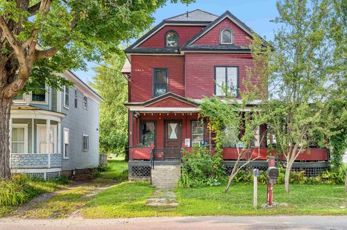 9 Brooklyn St, Morristown, VT, 05661-6016 | Card Image