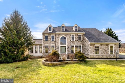 39054 Old Stage Pl, WATERFORD, VA, 20197-1045 | Card Image