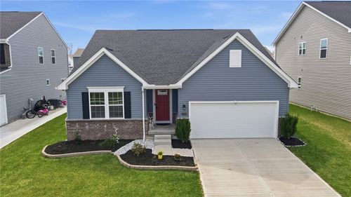 6033 Boxelder Dr, Tipp City, OH, 45371-7591 | Card Image