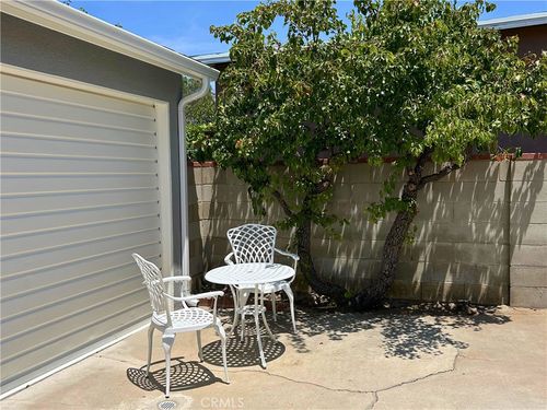 8529 Wyngate St, Sunland, CA, 91040 | Card Image
