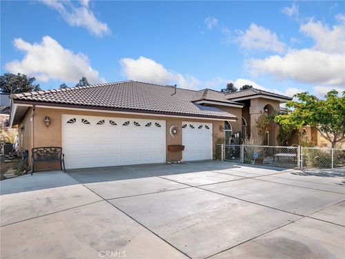 2235 Pegasus Way, Wrightwood, CA, 92397 | Card Image