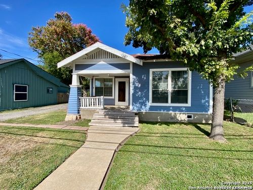 2213 N Flores St, San Antonio, TX, 78212-3836 | Card Image