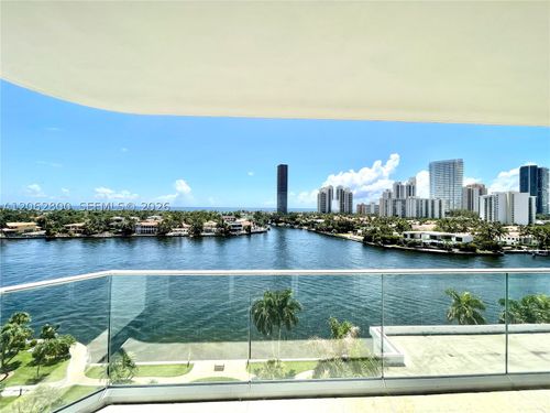 10e-19707 Turnberry Way, Aventura, FL, 33180-2503 | Card Image