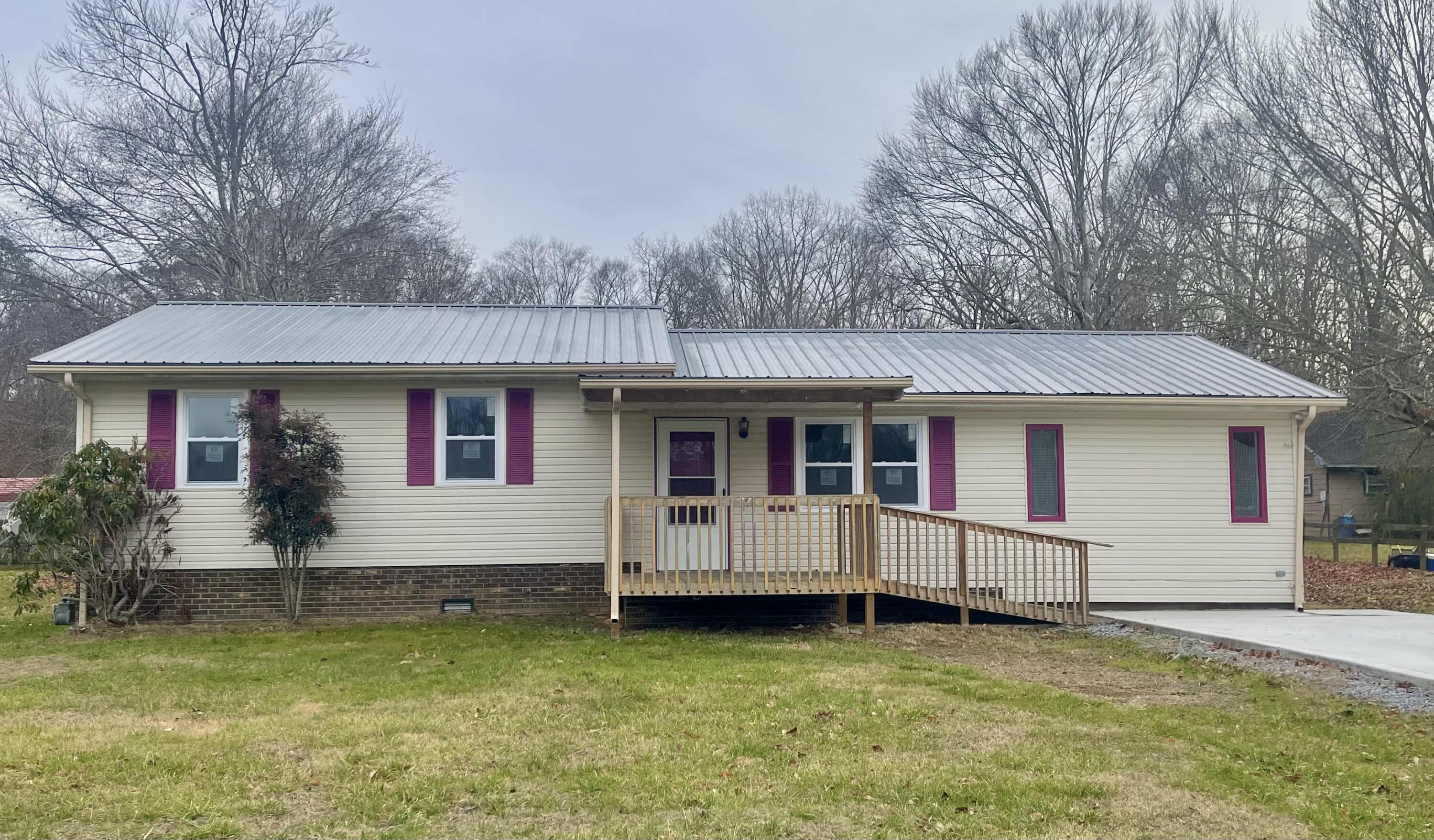 Wells Dr, Newport, TN 37821