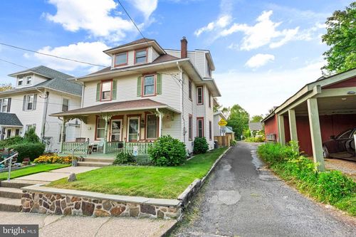 79 Hillside Ave, DOYLESTOWN, PA, 18901-4806 | Card Image