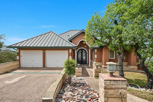 695 Sunset Dr, Wimberley, TX, 78676-5235 | Card Image