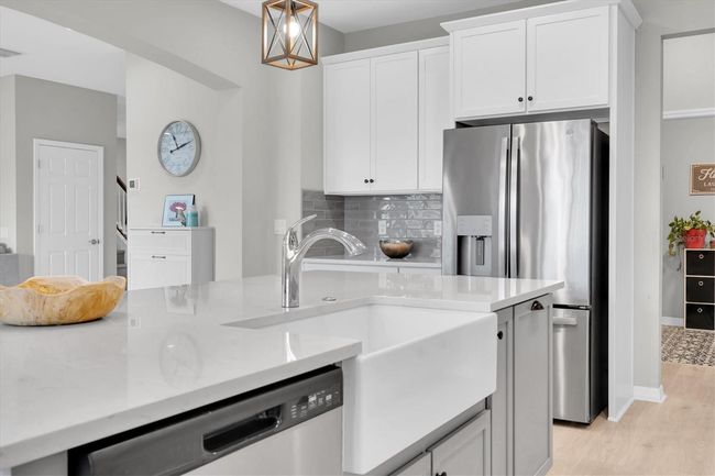 APRON FRONT FARMHOUSE SINK | Image 8