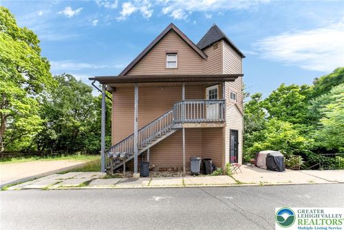 80 Hillside Ave, Palmerton, PA, 18071-1132 | Card Image