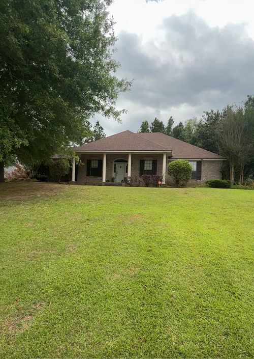 201 Woodhaven Dr, Minden, LA, 71055-5862 | Card Image