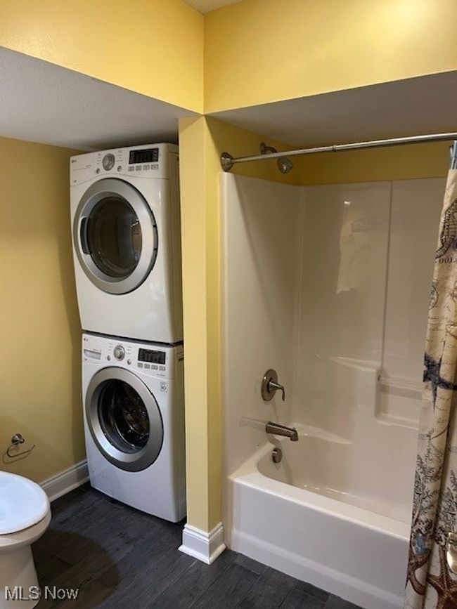 110 - 1262 Tri Motor Dr, Condo with 4 bedrooms, 2 bathrooms and null parking in Put-in-Bay OH | Image 9