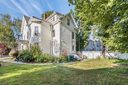 1-22 Walnut Pl, Newton, MA, 02460-1819 | Card Image