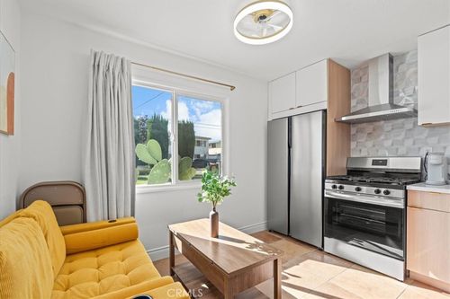 b-1095 Bonita St, Tustin, CA, 92780-4618 | Card Image