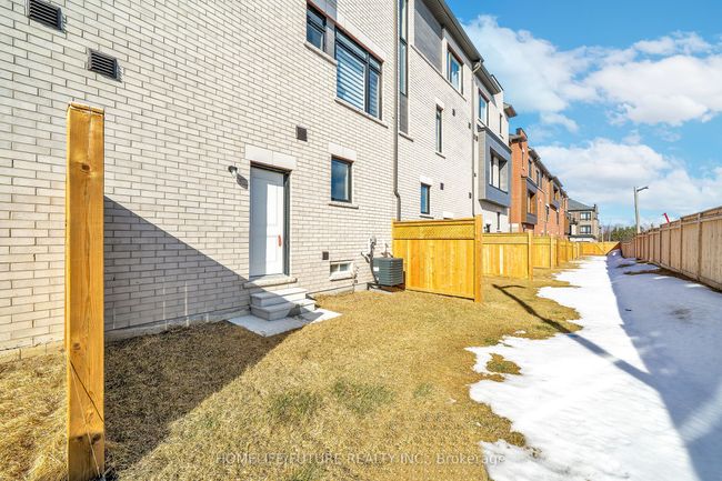 7 Coppini Lane, House attached with 3 bedrooms, 3 bathrooms and 1 parking in Ajax ON | Image 29