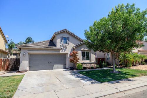 5842 Homewood Way, Riverbank, CA, 95367-9551 | Card Image