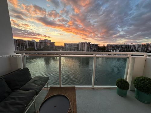 612-3000 S Ocean Dr, Hollywood, FL, 33019-2852 | Card Image