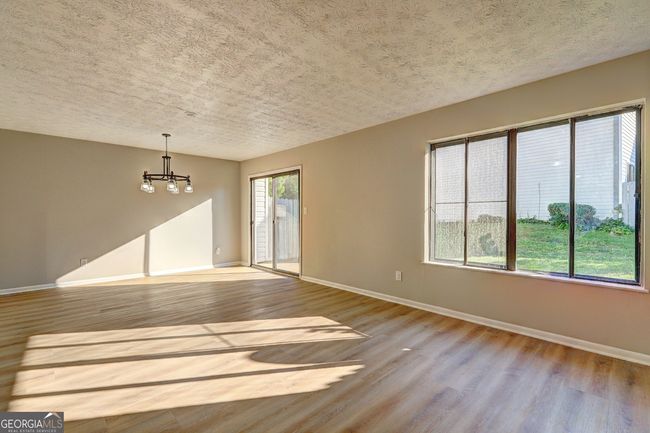 288 Country Club Dr, Condo with 3 bedrooms, 3 bathrooms and null parking in jonesboro GA | Image 7