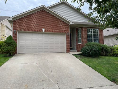 620 Green Valley Dr, Lexington, KY, 40511-8866 | Card Image