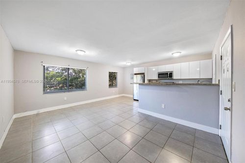 apt-202-1960 Ne 161st St, North Miami Beach, FL, 33162-4866 | Card Image