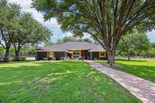 925 Meadow Dr, Copper Canyon, TX, 75077-8532 | Card Image