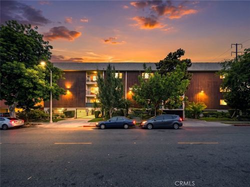 206-333 Burchett St, Glendale, CA, 91203-1222 | Card Image