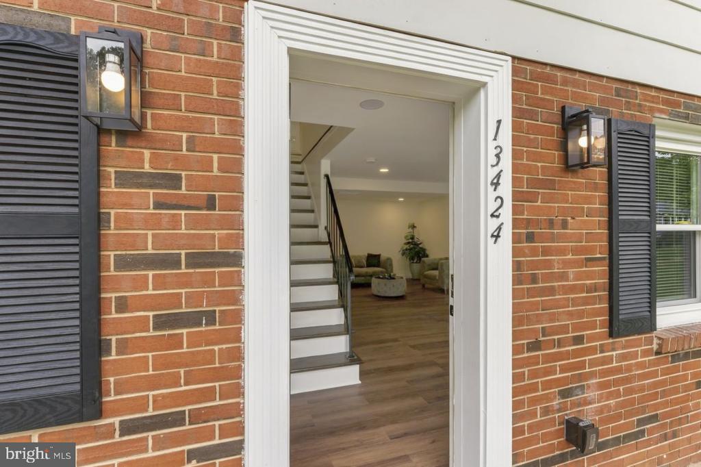 Residential in WOODBRIDGE 4