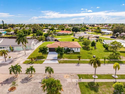155 Morgan Ln Se, PORT CHARLOTTE, FL, 33952-9132 | Card Image