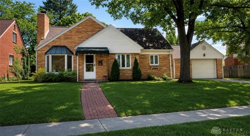 1032 Hampshire Rd, Dayton, OH, 45419-3713 | Card Image