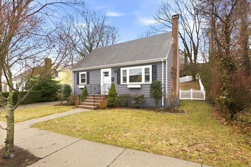 7 Pleasantdale Rd, Boston, MA, 02132-6203 | Card Image