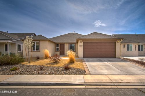 569 Country Hollow Dr, Fernley, NV, 89408-4533 | Card Image