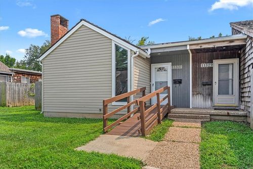 11331 Calico Dr, Kansas City, MO, 64137-2217 | Card Image