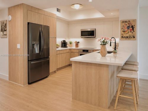 904-15051 Royal Oaks Ln, North Miami, FL, 33181-2459 | Card Image