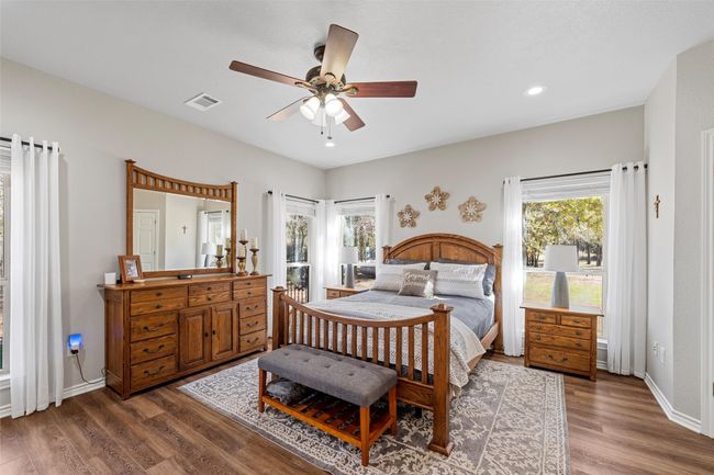spacious and bright primary living | Image 24
